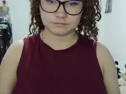 Amateur Adult Webcam of Curly_greeneyed