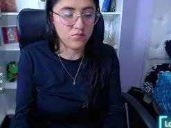Amateur Watch Live Sex Cams of chantal_adams0