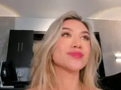 Amateur Sex Cam of RebeccaHudson
