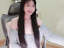 Amateur Nude Webcam of nery_asian