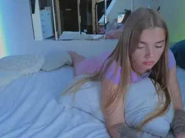 Dildoing sex chat