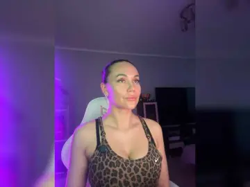 Bongacams Live Sex of QWEENII