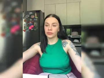 Bongacams Free Porn Cam of MaidenCrystal