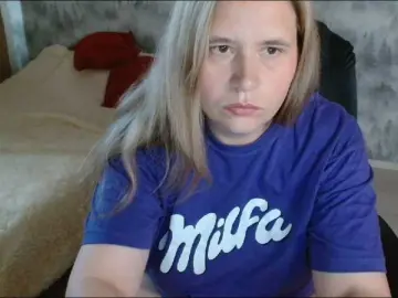 Bongacams Watch Live Sex Cams of AdelinaLawson