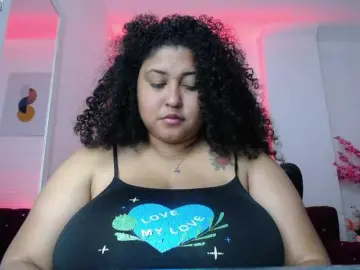 Bongacams Live Sex Cam of Ayliinn