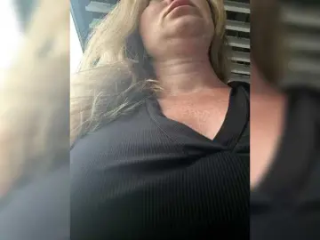 Bongacams Free Porn Cam of goddesssssss