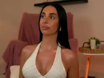 Bongacams Free Live Porn of KairaAndrews