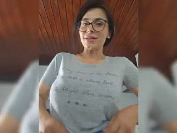 Bongacams Private Sex Chat of SophieMary
