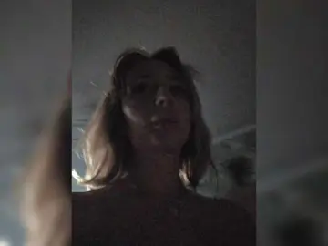 Dildoing sex chat