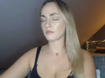 Bongacams Sex Chat of ScarlettXQueen