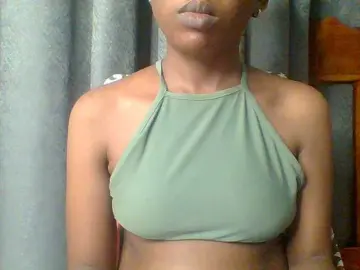 Bongacams Free Porn Cam of Hotchille