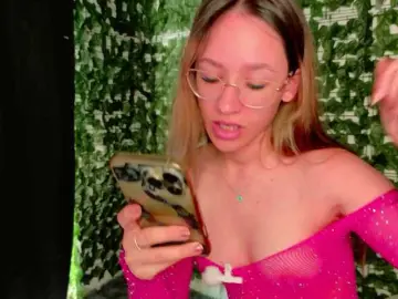 Bongacams Free Porn Cam of NicoleIris