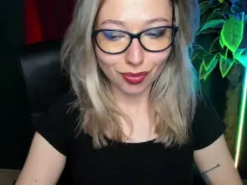 Bongacams Nude Webcam of xxHeidiLove