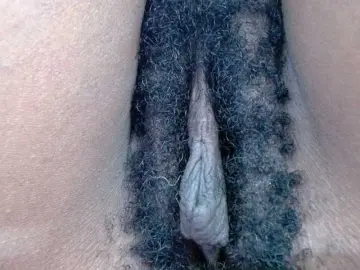 Bongacams Live Porn of Skinybitchx