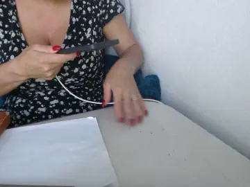 Bongacams Free Porn Cam of VelvetSin8