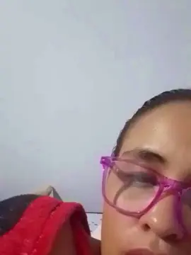 Cam4 Live Sex of aisha_koswell33