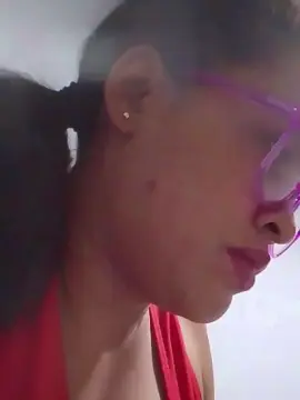 Cam4 Free Porn Cam of aisha_koswell33