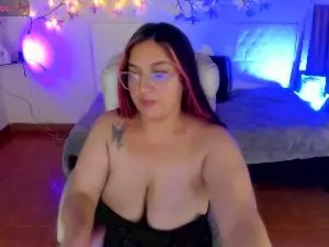 Cam4 Adult Video Chat of Tiana_27