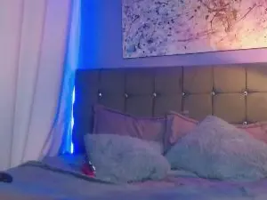 Cam4 Watch Live Sex Cams of april_dior