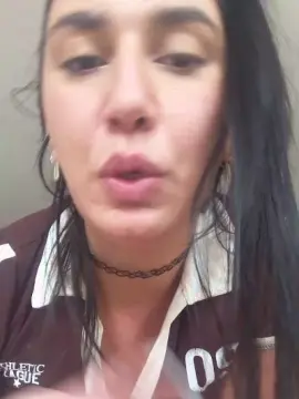 Cam4 Watch Live Sex Cams of mambanegrahot