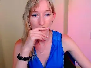 Cam4 Live Sex Cam of LillyBluee