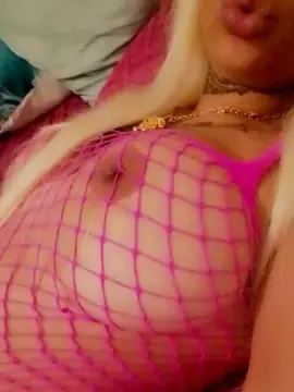 Cam4 Live Sex Cam of Mercedes