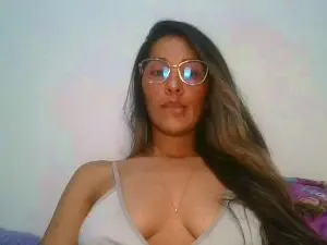 Cam4 Free Live Porn of JuanaBrunette7