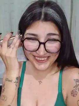 Cam4 Adult Video Chat of DolceNazz