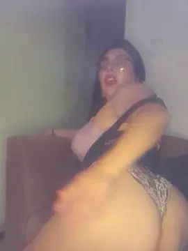 Cam4 Free Live Porn of Camiikalifha