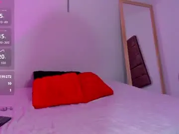 Chaturbate Live Sex Cam of littlevaale