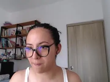 Chaturbate Live Sex Cam of mariamualata