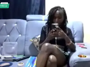 Chaturbate Live Sex Cam of delliciouscandy39