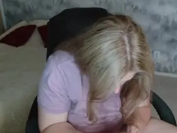 Chaturbate Live Sex of adelinalawson