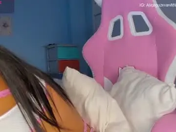 Chaturbate Live Porn of alice_guzman1