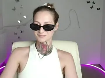 Chaturbate Adult Video Chat of alexa_kittie
