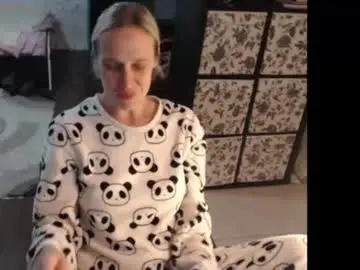 Chaturbate Best live sex cam show of mrsluck
