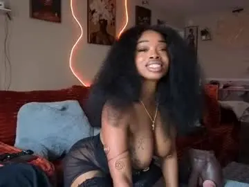 Chaturbate Adult Video Chat of thelovelybrown