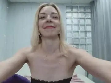Chaturbate Best live sex cam show of brightly_heizer