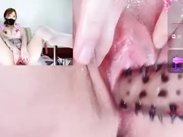 Chaturbate Adult Webcam of taste_my_strawberry