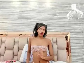 Chaturbate Watch Live Sex Cams of ikia_lopez