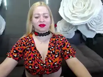 Chaturbate Adult Video Chat of oliviaverr