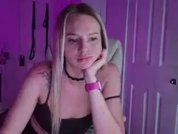 Chaturbate Sex Cam of moon_light_girl