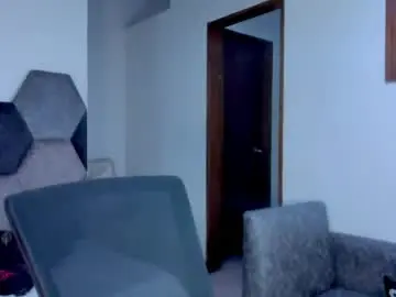 Chaturbate Sex Cam of mikaelastonne