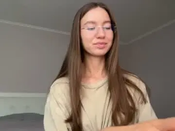 Chaturbate Free Porn Cam of emberfamn