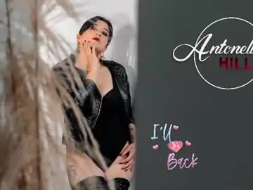 Chaturbate Private Sex Chat of antonellahill_