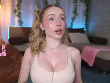 Chaturbate Adult Video Chat of babyyyluna
