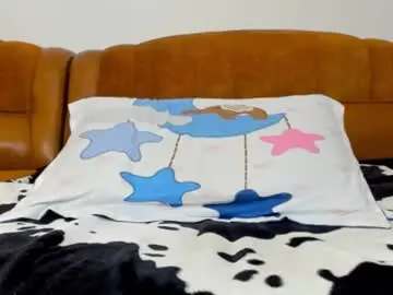 Chaturbate Live Sex Cam of kristiinee