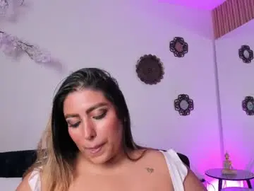 Chaturbate Live Sex of ambarbrownn_