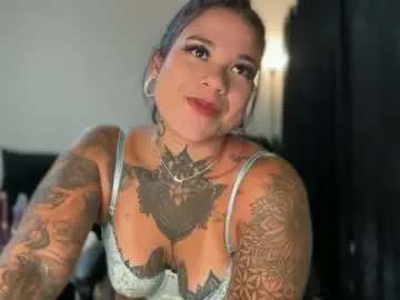 Chaturbate Adult Webcam of kiki_ink69