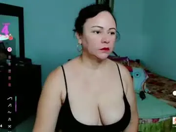 Chaturbate Live Sex Cam of lily_benet1